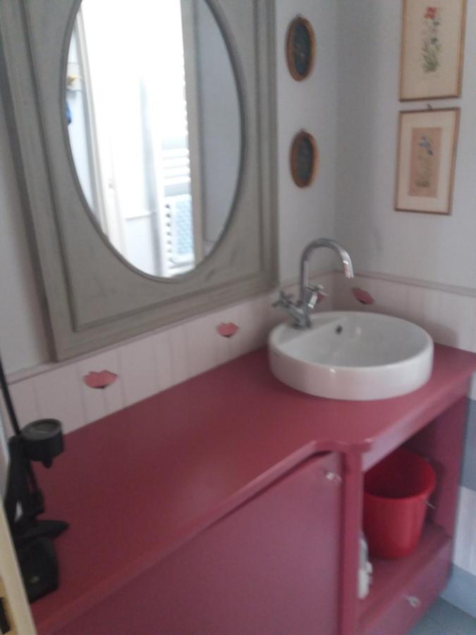 Relais Lola Apartment โบโลญญา ภายนอก รูปภาพ