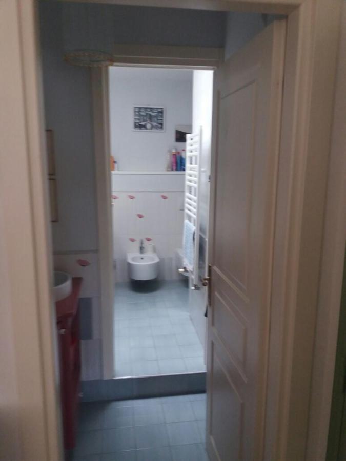 Relais Lola Apartment โบโลญญา ภายนอก รูปภาพ