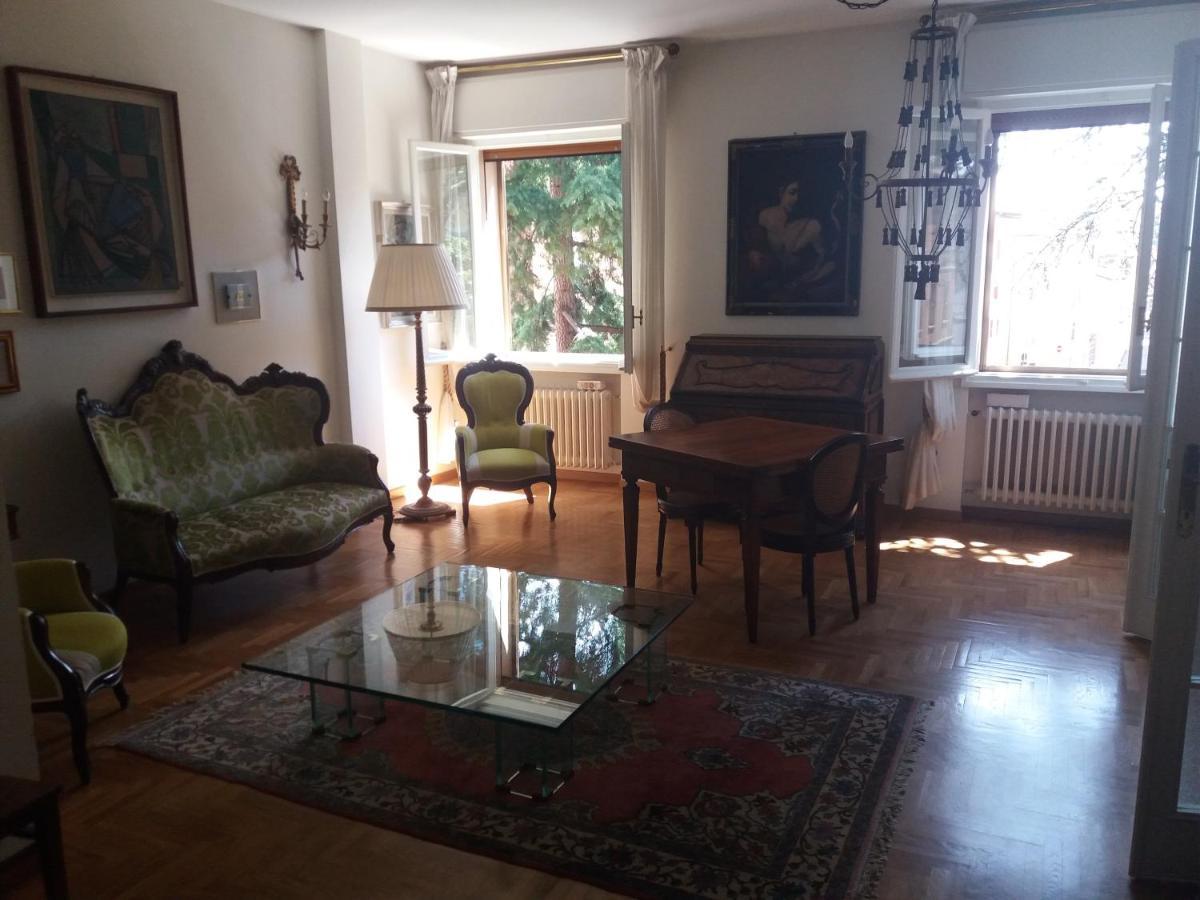 Relais Lola Apartment โบโลญญา ภายนอก รูปภาพ